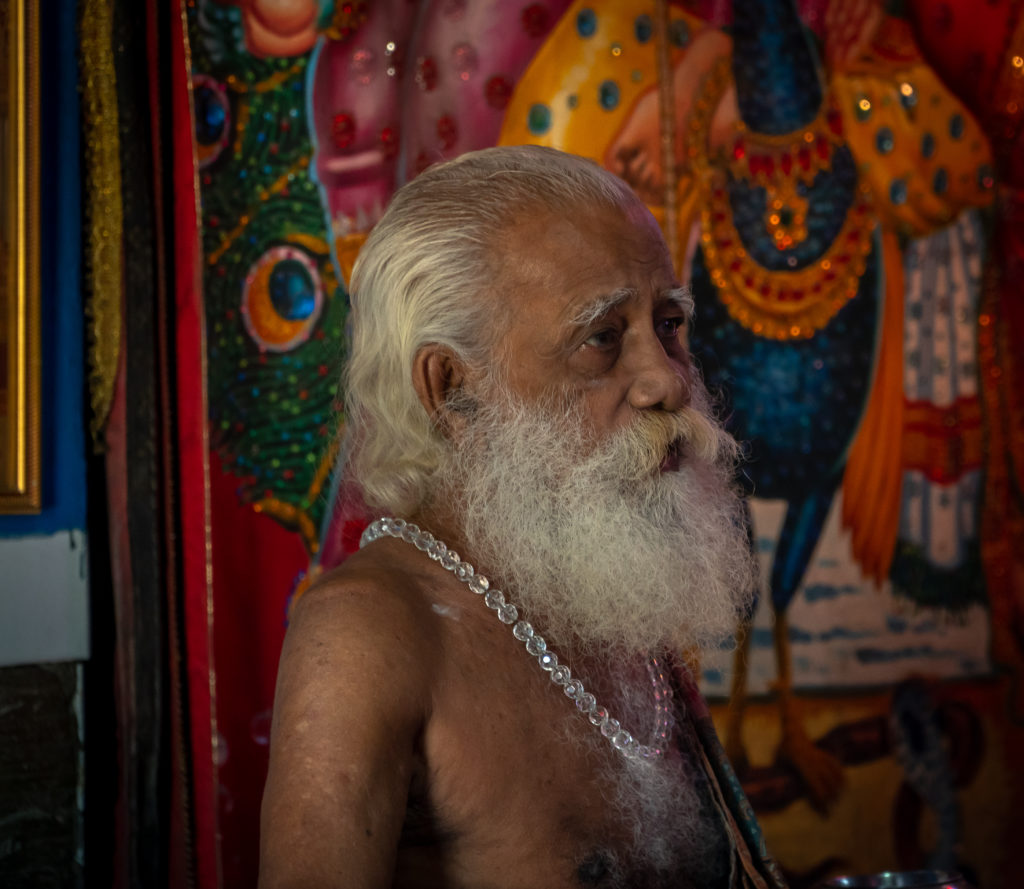 Sri Lankaanse man en ritueel