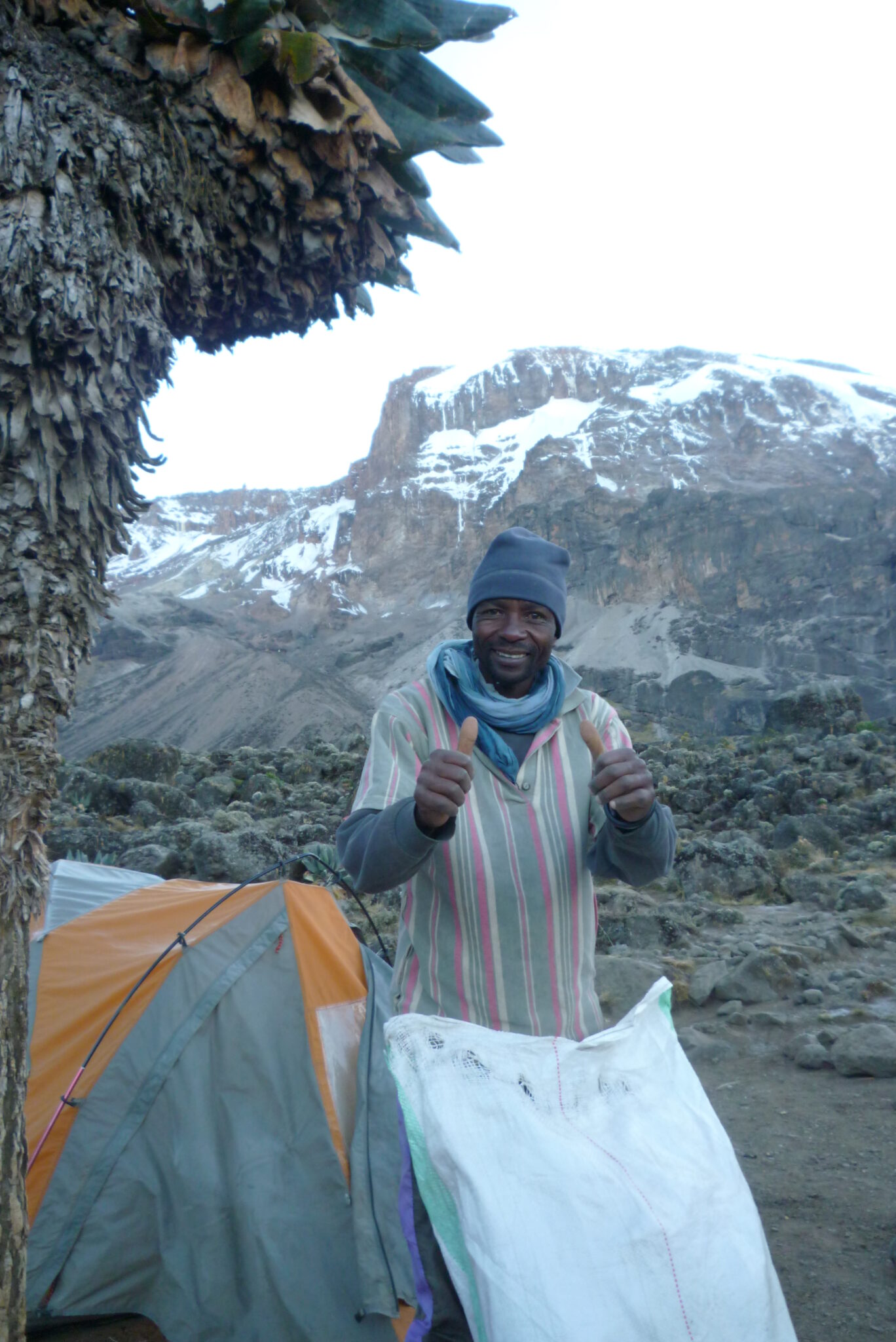 Kilimanjaro Lemosho Tanzania Porter