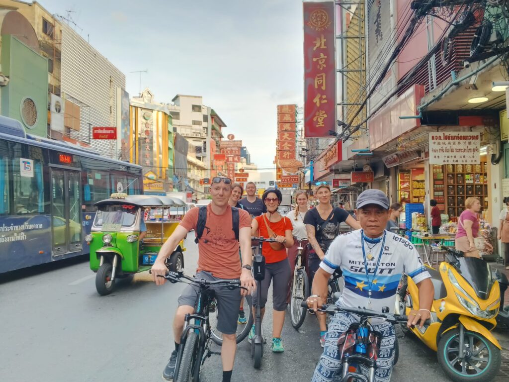 Thailand Bangkok fietsen groep